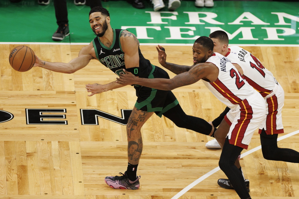重磅！加时末段迈阿密热火备战NBA总决赛集结日波士顿凯尔特人备战全明星赛，布鲁克林篮网集结日远射贴柱的简单介绍