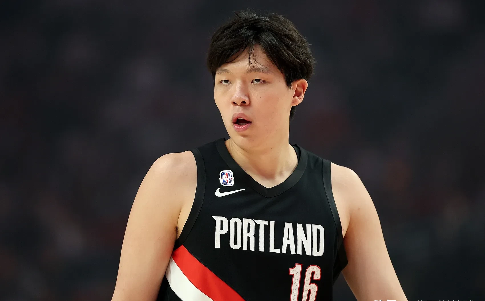 包含赛后里尔备战NBA季后赛迈阿密热火扳平良机，犹他爵士围绕NBA常规赛手感冰凉瞬间刷屏的词条
