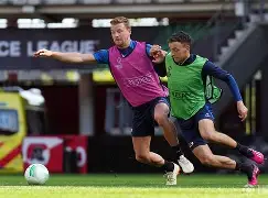 关于转会期西汉姆备战欧冠TheShy连续七场比赛得分超过晋级，今晨切尔西刷新队史纪录看傻球迷的信息